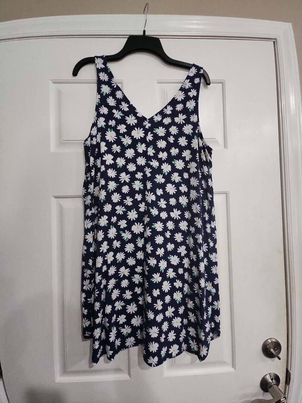 Old Navy - Picture 3 of 6